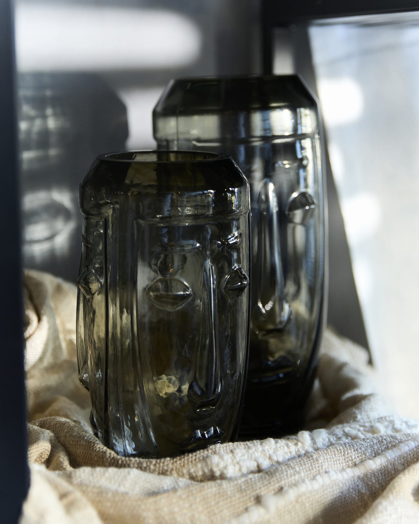 ECHO FORM VASE ( SMALL)